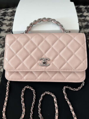chanel ap3645 woc wallet on chain pink shiny crumpled calfskin strass ruthenium finish metal 01 luxibags.ru .jpg
