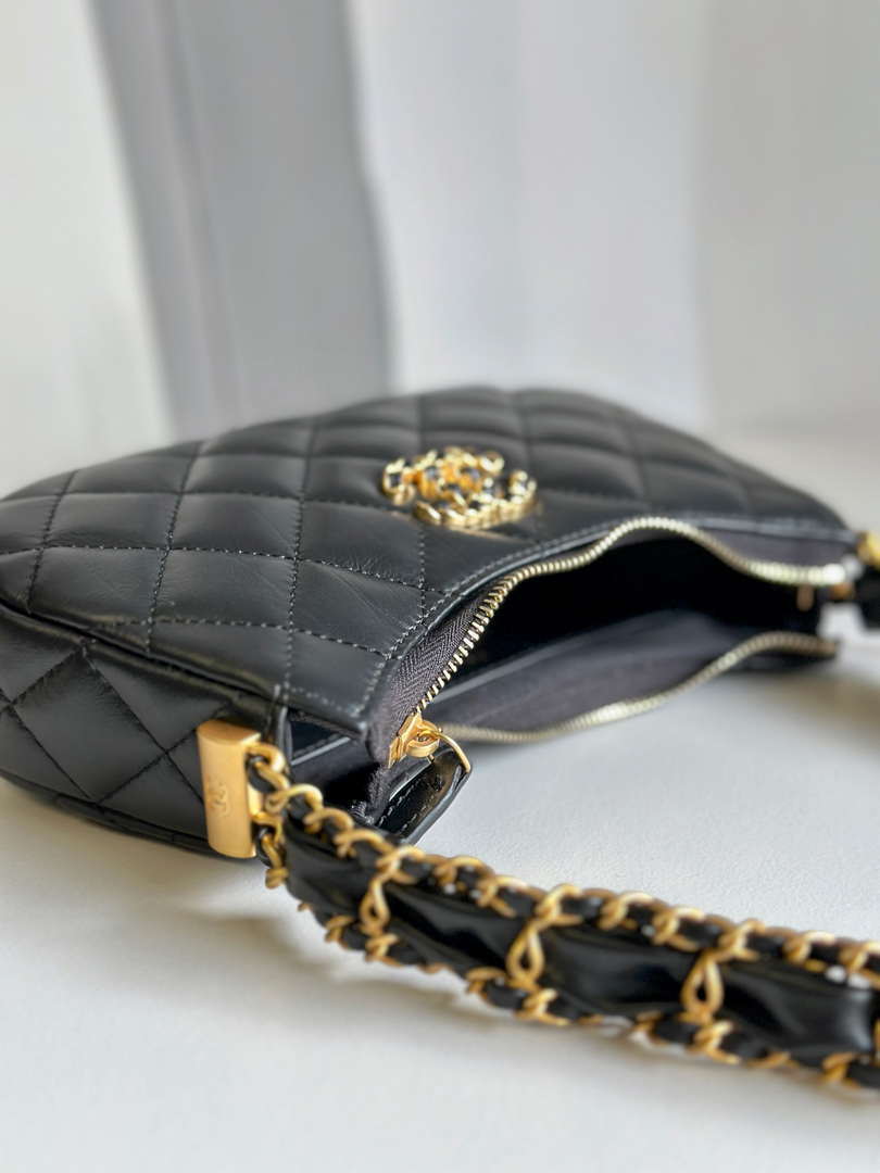 CN AP3647 23K Small Hobo Bag Lambskin Gold Metal Black 6 chanel ap3647 23k small hobo bag lambskin gold metal black 006 luxibags.ru .jpg