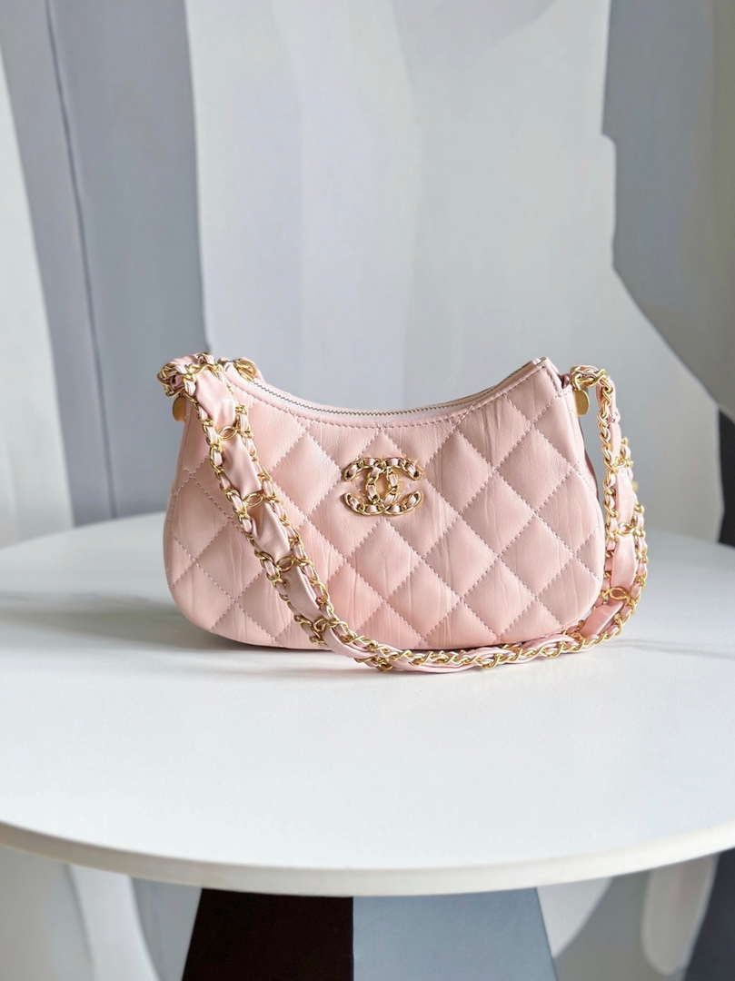 CN AP3647 23K Small Hobo Bag Lambskin Gold Metal Pink 1 chanel ap3647 23k small hobo bag lambskin gold metal pink 001 luxibags.ru .jpg