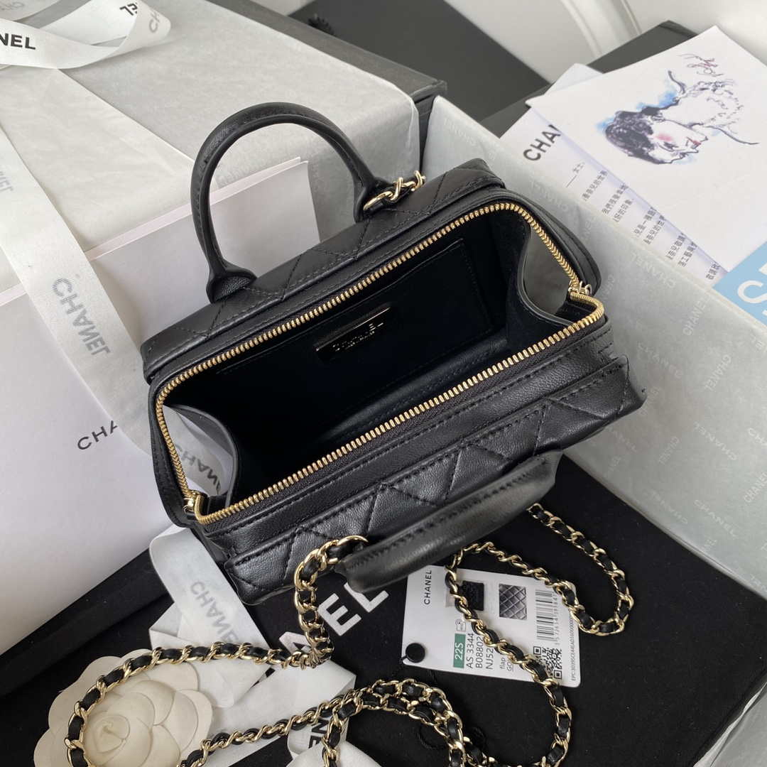 CN AS3344 Small Vanity Case Calfskin & Gold-Tone Metal Black 6 chanel as3344 small vanity case calfskin gold tone metal black 008 luxibags.ru .jpg