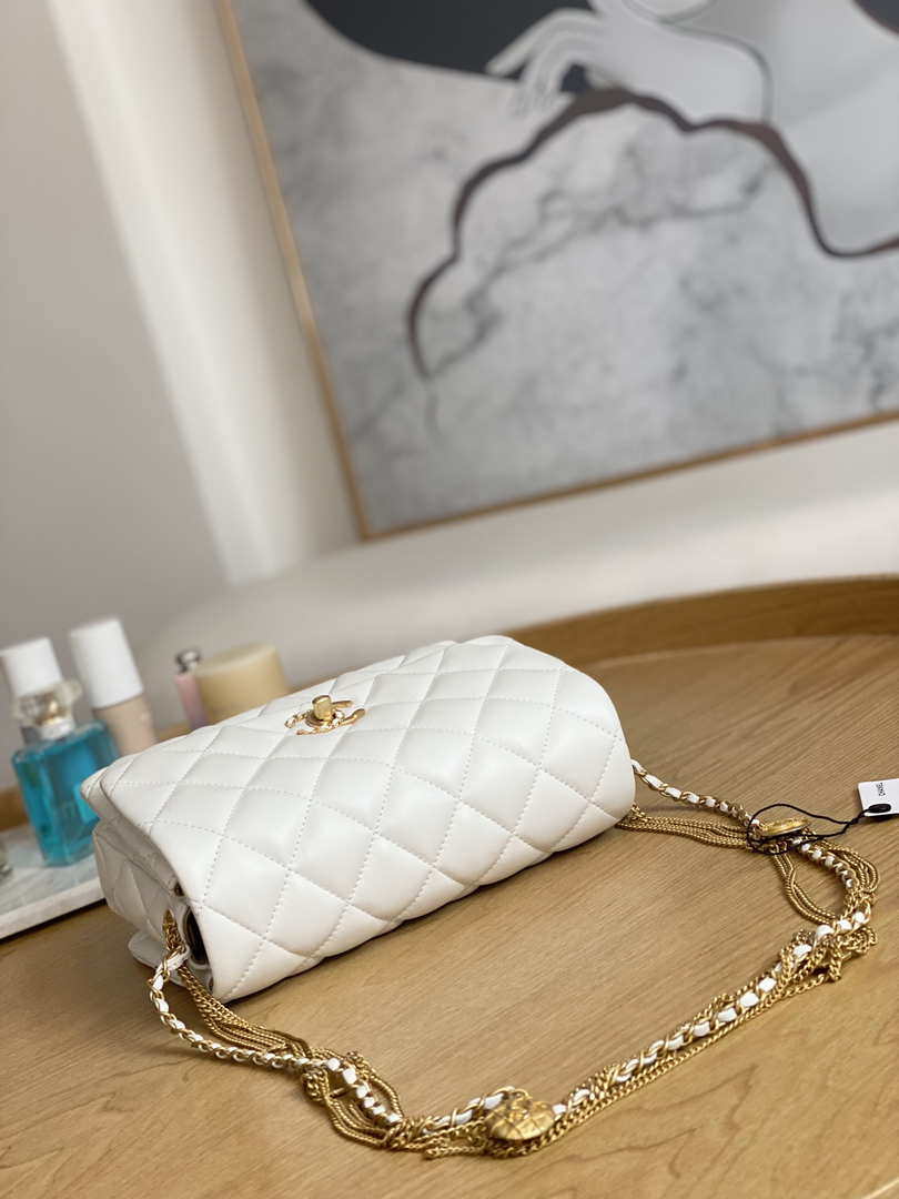 CN AS3378 MINI Flap Bag Lambskin White 5 chanel as3378 mini flap bag lambskin white 005 luxibags.ru .jpg