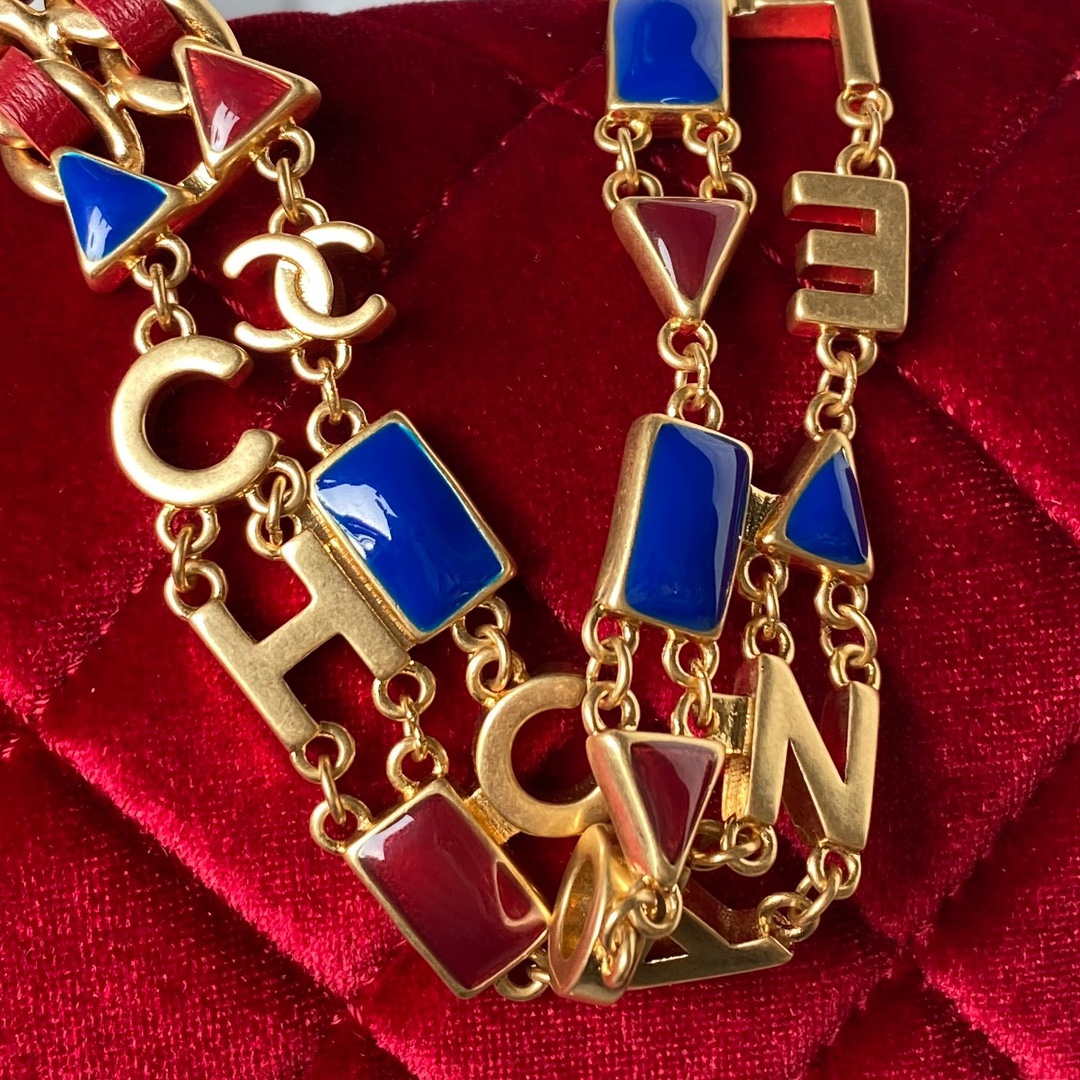 CN AS3432 Small Flap Bag Velvet Enamel & Gold-Tone Metal Wine Red 3 chanel as3432 small flap bag velvet enamel gold tone metal wine red 003 luxibags.ru .jpg