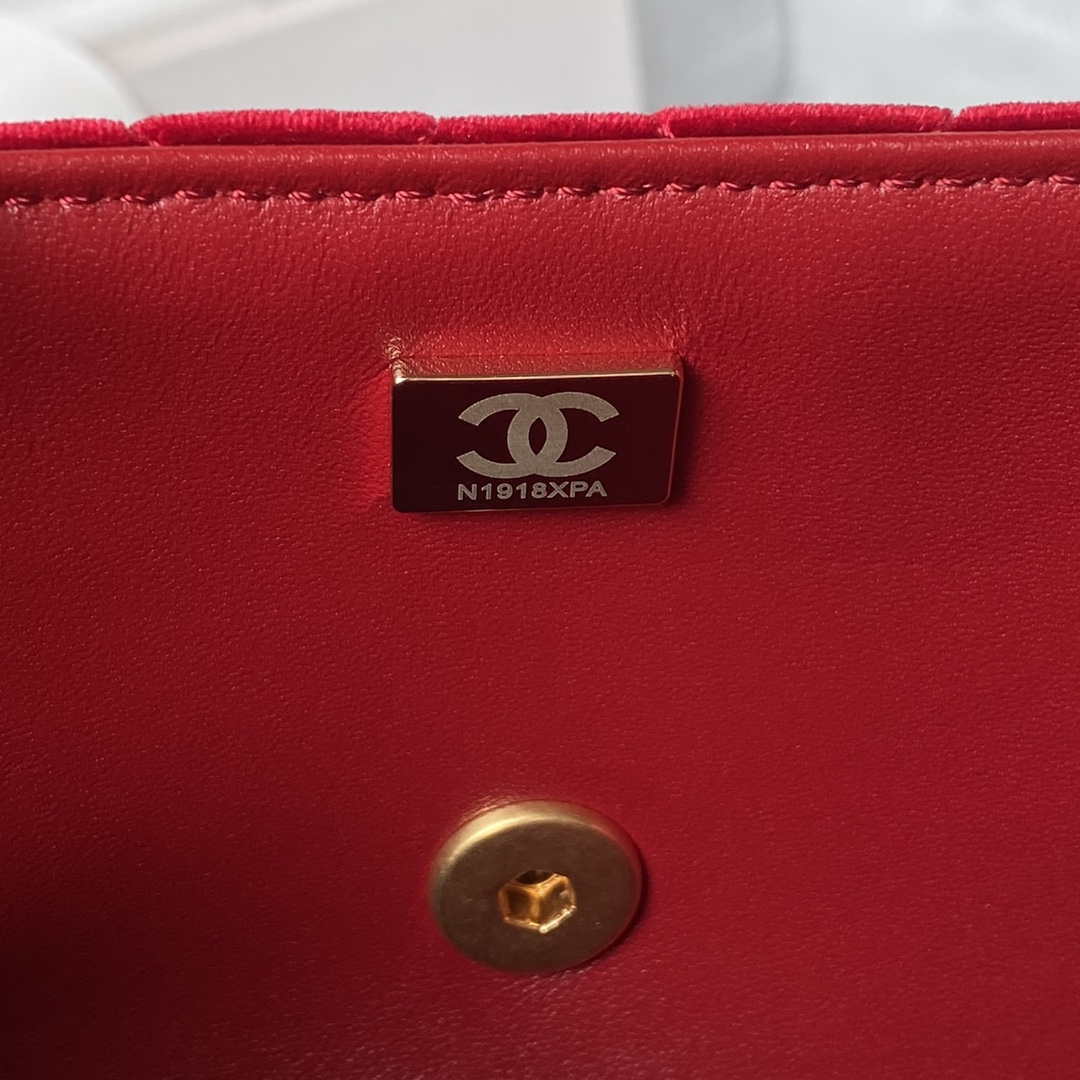 CN AS3432 Small Flap Bag Velvet Enamel & Gold-Tone Metal Wine Red 9 chanel as3432 small flap bag velvet enamel gold tone metal wine red 009 luxibags.ru .jpg