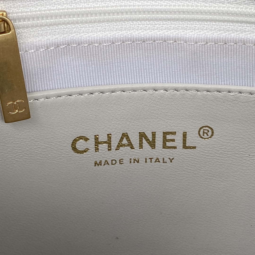 CN AS3631 Large Hobo bag Lambskin White 8 chanel as3631 large hobo bag lambskin white 008 luxibags.ru .jpg