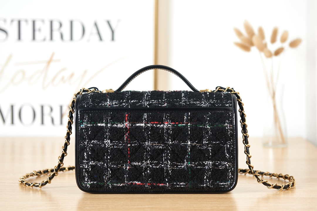 CN AS3653 Small Flap Bag with Top Handle Wool Tweed & Gold-Tone Metal Black and White 4 chanel as3653 small flap bag with top handle wool tweed gold tone metal black and white 004 luxibags.ru .jpg