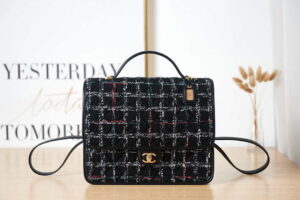 chanel as3662 large backpack wool tweed gold tone metal black 001 luxibags.ru .jpg