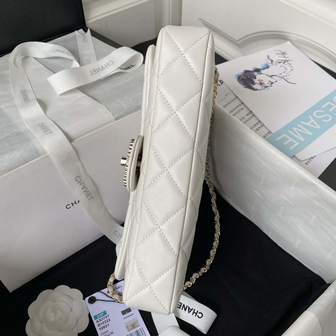 CN AS3791 Flap Bag Lambskin White 5 chanel as3791 flap bag lambskin white 005 luxibags.ru .jpg
