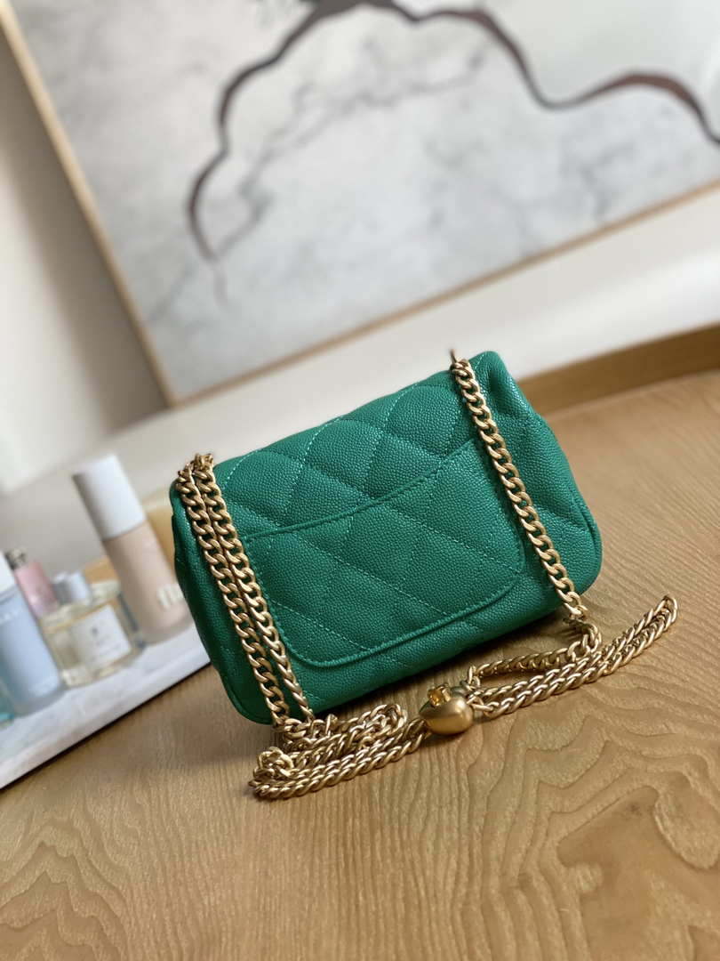 CN AS3828 Mini Flap Chain Bag Green Calfskin Gold 2 chanel as3828 mini flap chain bag green calfskin gold 002 luxibags.ru .jpg