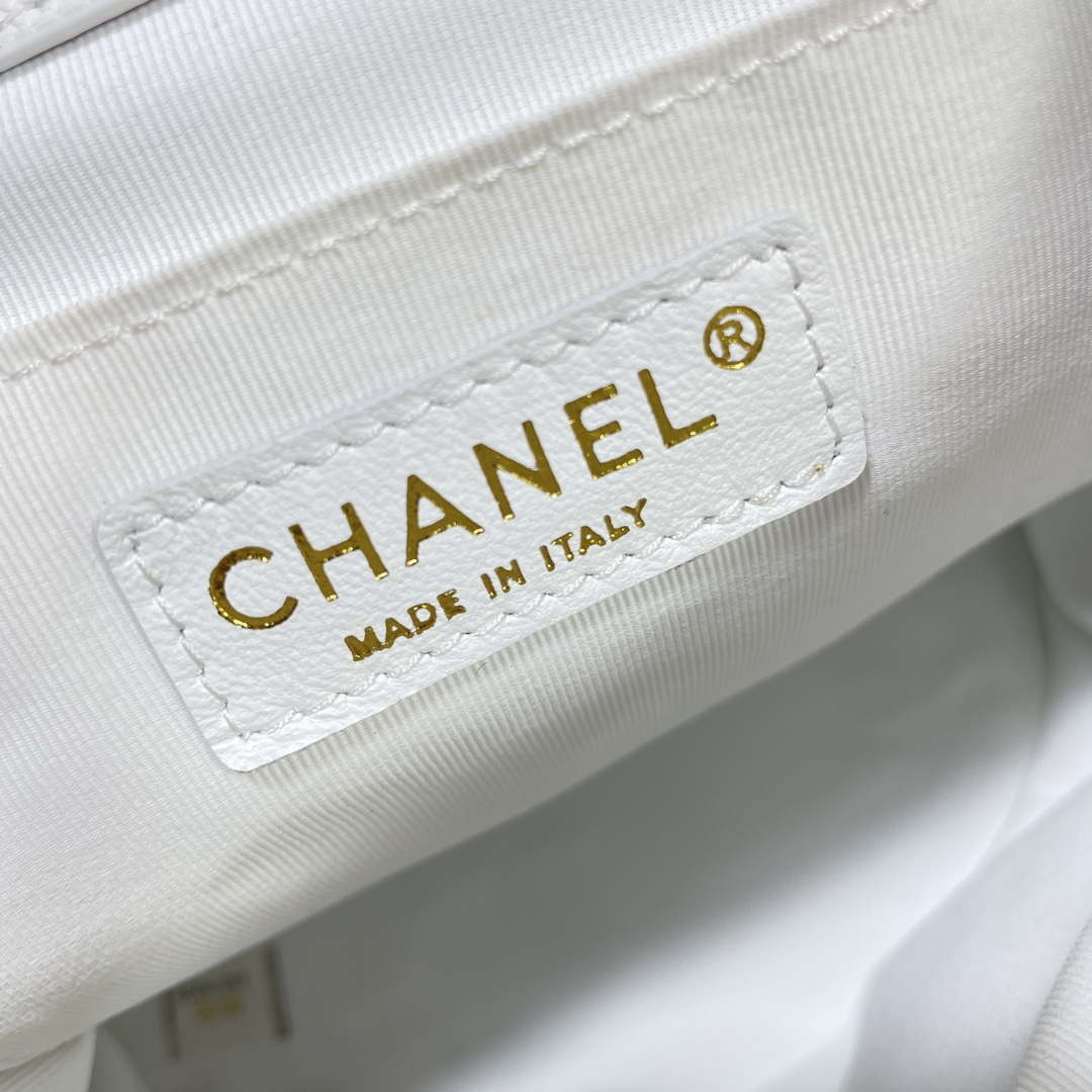 CN AS3860 Backpack Grained Shiny Calfskin & Gold-Tone Metal White 8 chanel as3860 backpack grained shiny calfskin gold tone metal white 008 luxibags.ru .jpg