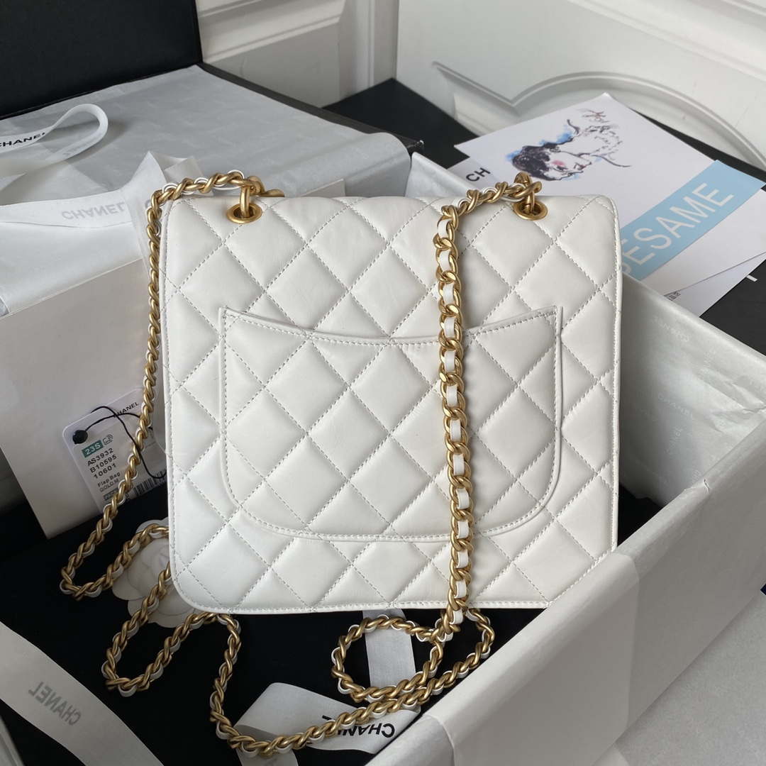CN AS3932 Flap Classic Bag CF Lambskin White Gold 2 chanel as3932 flap classic bag cf lambskin white gold 002 luxibags.ru .jpg