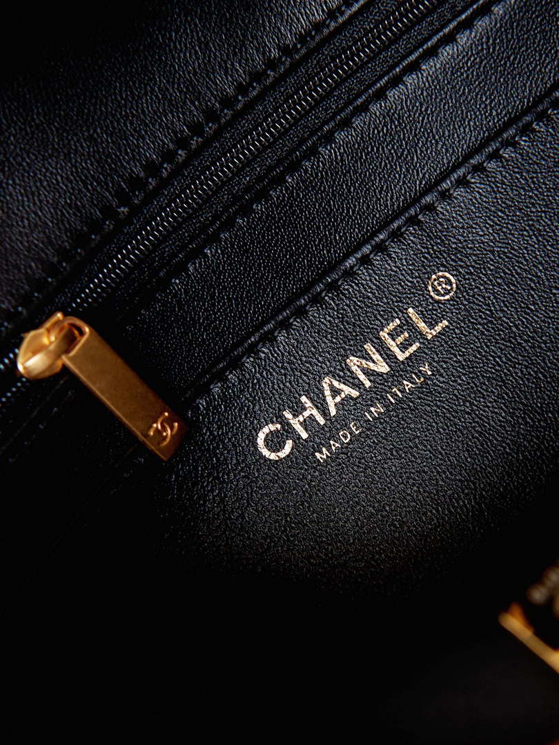 chanel as4232 small flap bag with top handle lambskin black 009 luxibags.ru .jpg