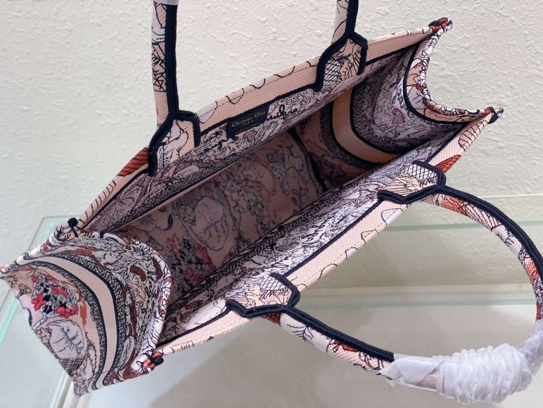 dior book tote m1296 medium latte multicolor dior jardin dhiver embroidery m0083 035 luxibags.ru .jpg