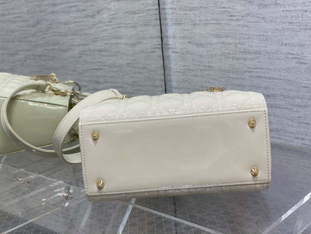 D1or M0565 Medium Lady D1or Patent Cannage Calfskin Bag White Enamel Hardware 7 dior m0565 medium lady dior patent cannage calfskin bag white enamel hardware 07 luxibags.ru .jpg