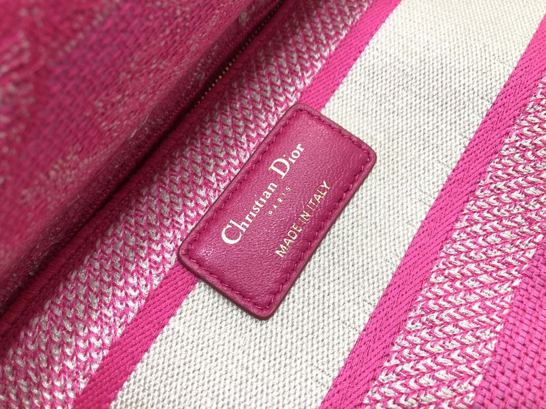 D1or M0566 Large Lady D-Lite Rose red de Jouy Embroidery M1054 9 dior m0566 large lady d lite rose red de jouy embroidery m1053 09 luxibags.ru .jpg