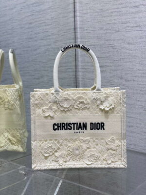 dior m1265 small book tote embroidery with 3d macrame effect m9620 001 luxibags.ru .jpg