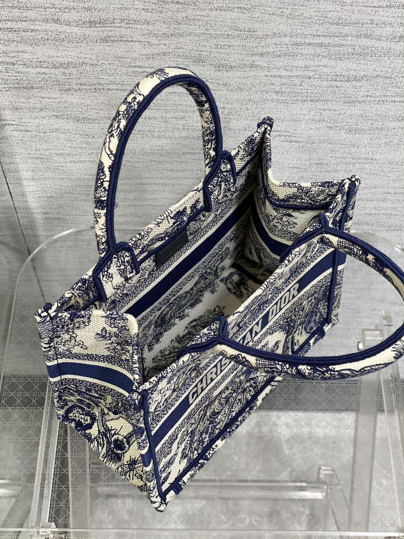 D1or M1265 Small Book Tote Toile de Jouy Sauvage Embroidery M9603 8 dior m1265 small book tote toile de jouy sauvage embroidery m9603 008 luxibags.ru .jpg