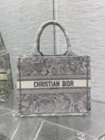 dior m1265 small book tote toile de jouy sauvage embroidery m9609 001 luxibags.ru .jpg