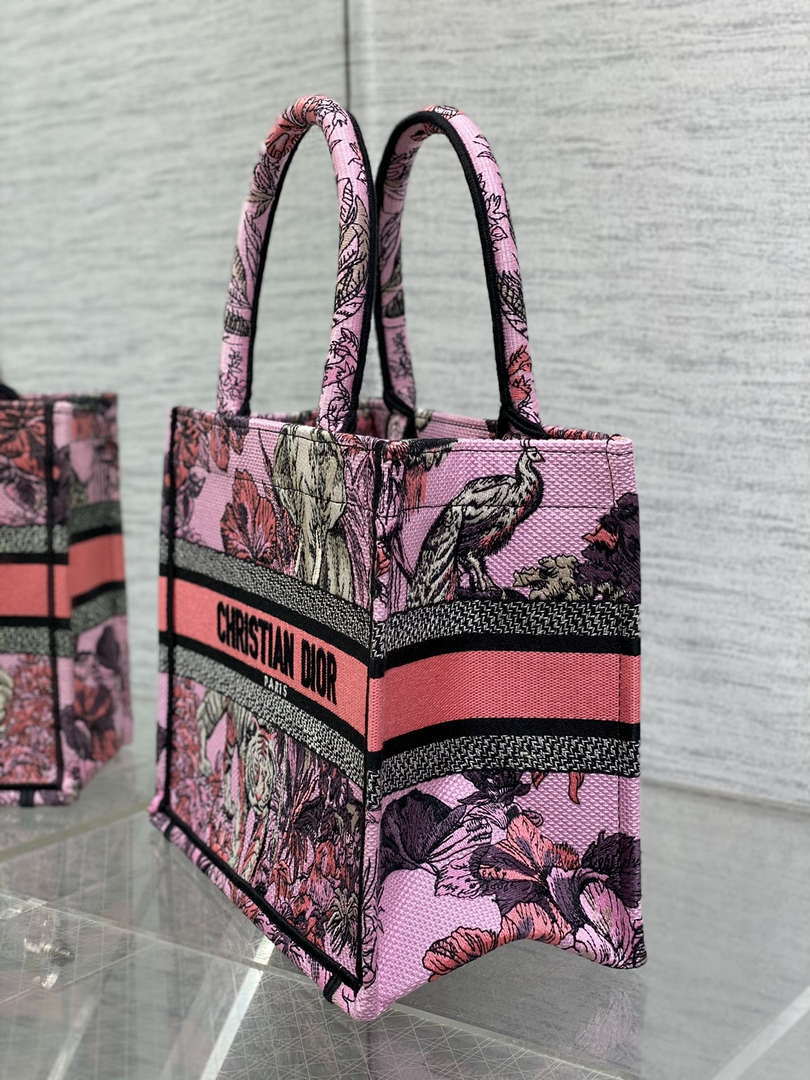 D1or M1265 Small Book Tote Toile de Jouy Sauvage Embroidery M9610 6 dior m1265 small book tote toile de jouy sauvage embroidery m9610 006 luxibags.ru .jpg