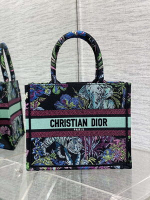 dior m1265 small book tote toile de jouy sauvage embroidery m9614 001 luxibags.ru .jpg
