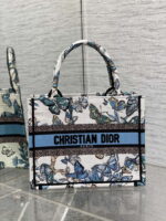 dior m1265 small book tote white and pastel midnight blue toile de jouy mexico embroidery 001 luxibags.ru .jpg