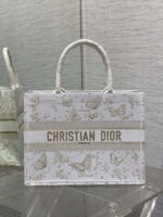 dior m1296 book tote medium blue and white butterfly bandana embroidery m103 01 luxibags.ru .jpg
