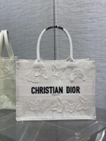 dior m1296 book tote medium blue and white butterfly bandana embroidery m104 01 luxibags.ru .jpg