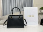 dior m8675 medium boston bag black box calfskin 01 luxibags.ru .jpg