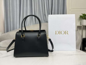 dior m8675 medium boston bag black box calfskin 01 luxibags.ru .jpg