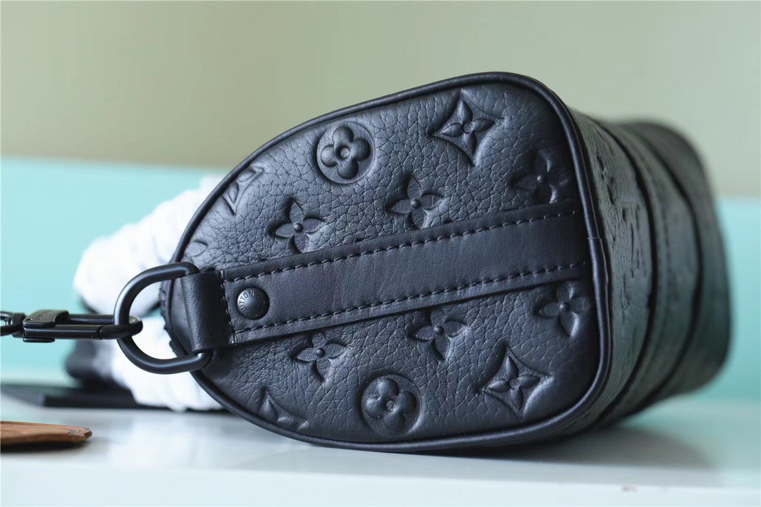 LV Nano Speedy Monogram Empreinte Black 2 fd85b787.jpg