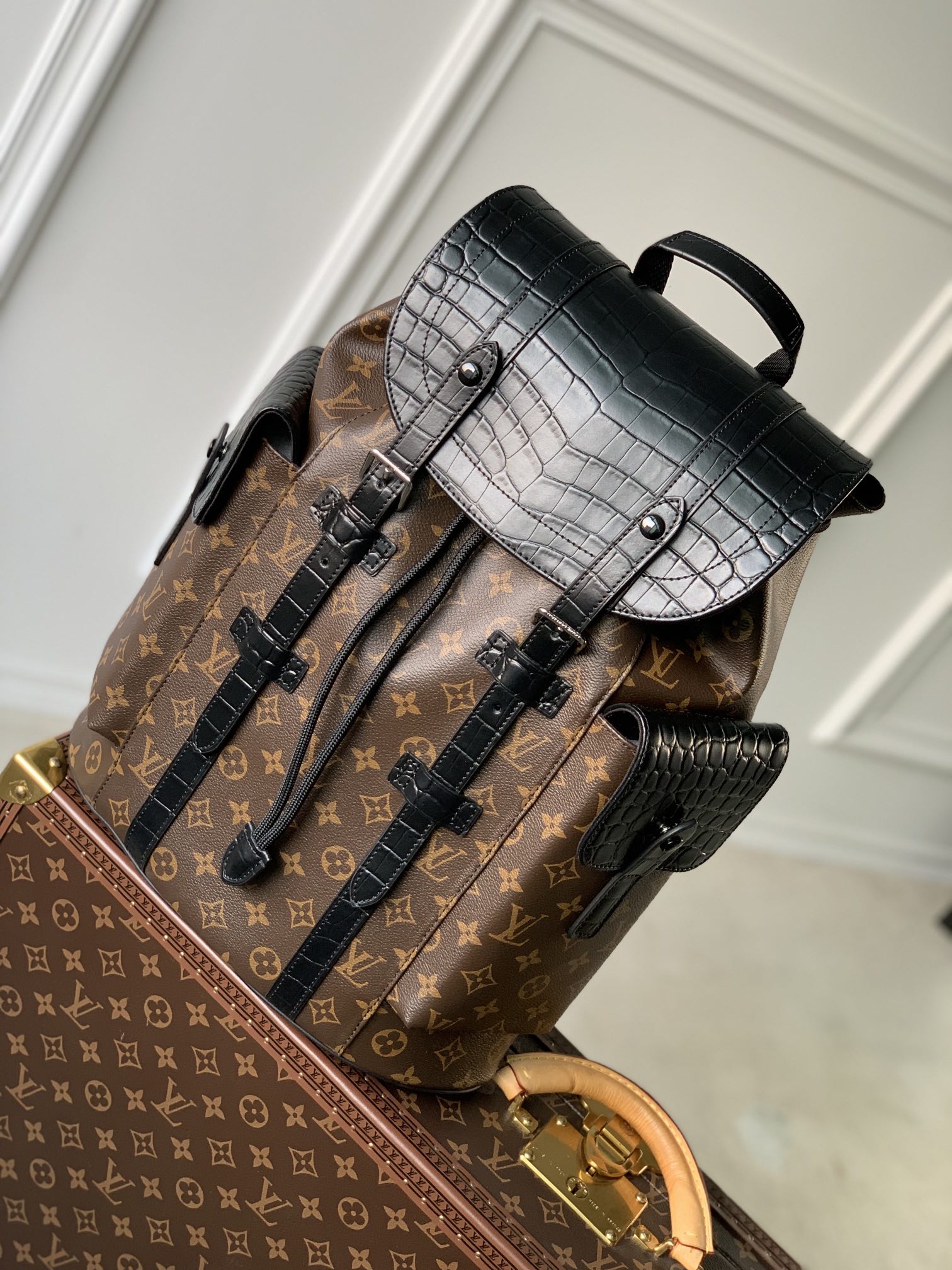 LV Backpack 1 lv borsa uomo gztyx.jpg
