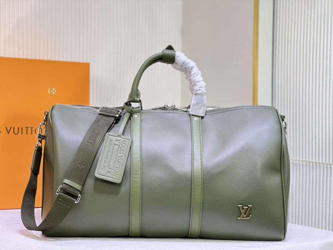 LV Barrel Bag 1 lv borsa uomo niohe.jpg