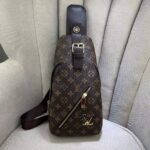 lv borsa uomo o4bd0.jpg
