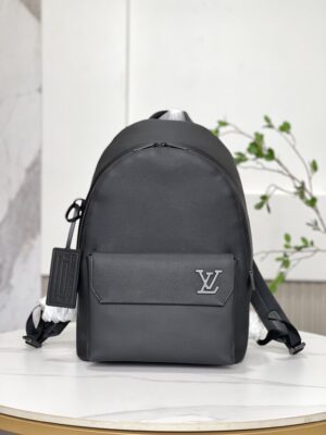 lv borsa uomo xqkc5.jpg
