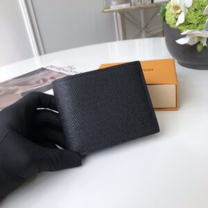 p450 m60053 l0m3e.jpg