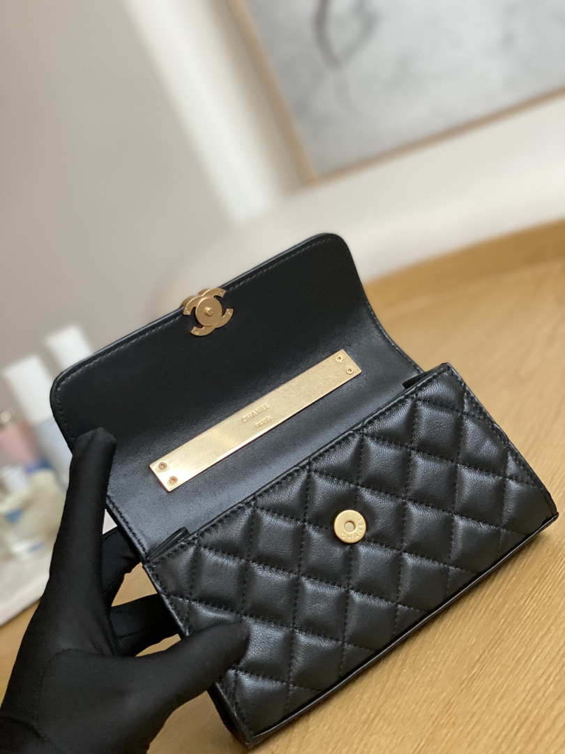 CN AP2946 Phone Holder Clutch with Chain Lambskin Black 8 wsxc1675433006743 7 luxibags.ru .jpg