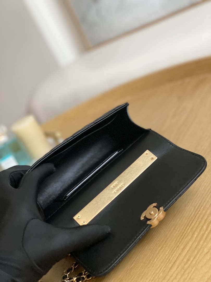 CN AP2946 Phone Holder Clutch with Chain Lambskin Black 9 wsxc1675433006743 8 luxibags.ru .jpg