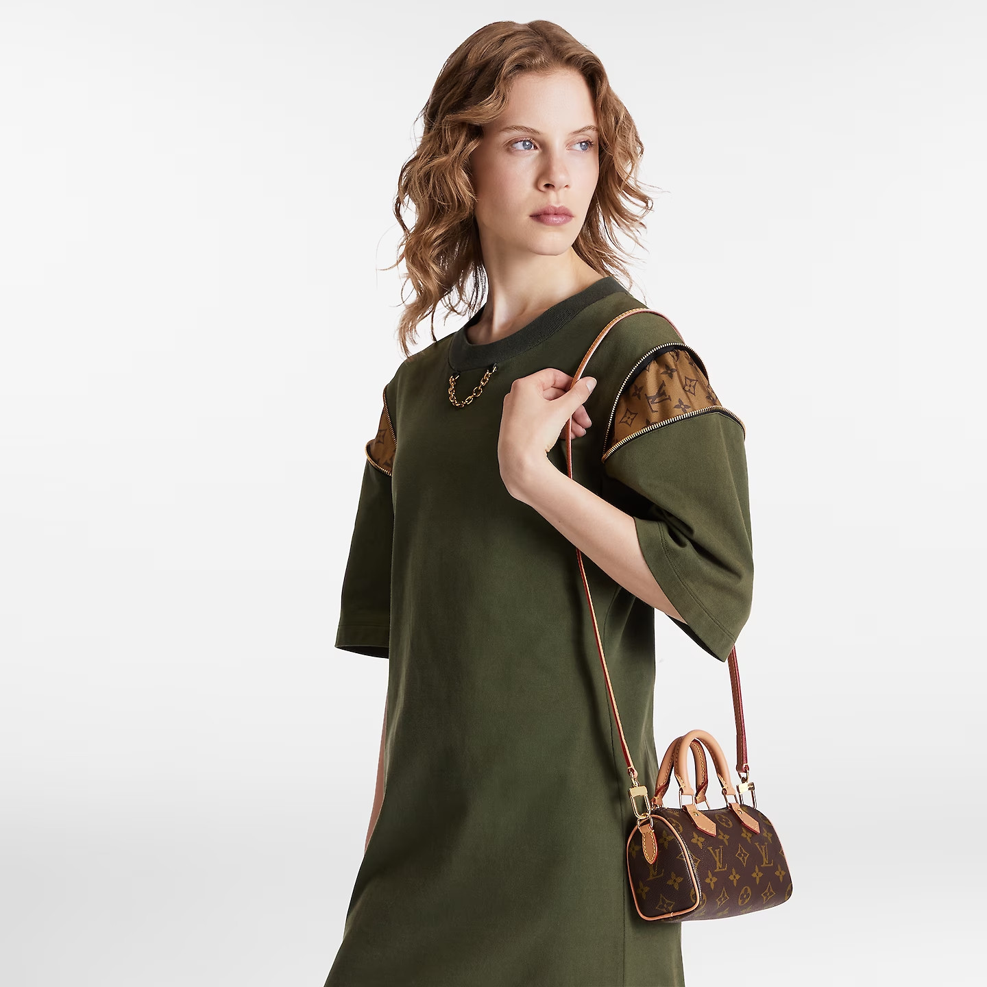 LV Nano Speedy Monogram Canvas M81085 2 z5324871490207 e28a64a9e491eaa9f2da1d73e562f137.jpg