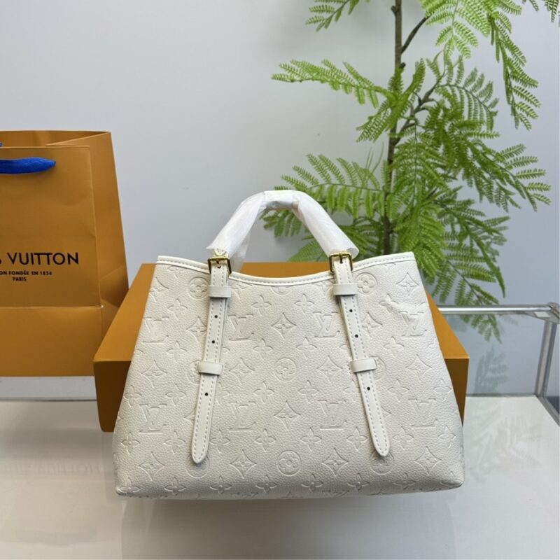 louis vuitton babylone tote pm bag cream 30cm m11394 qfhqq.jpg