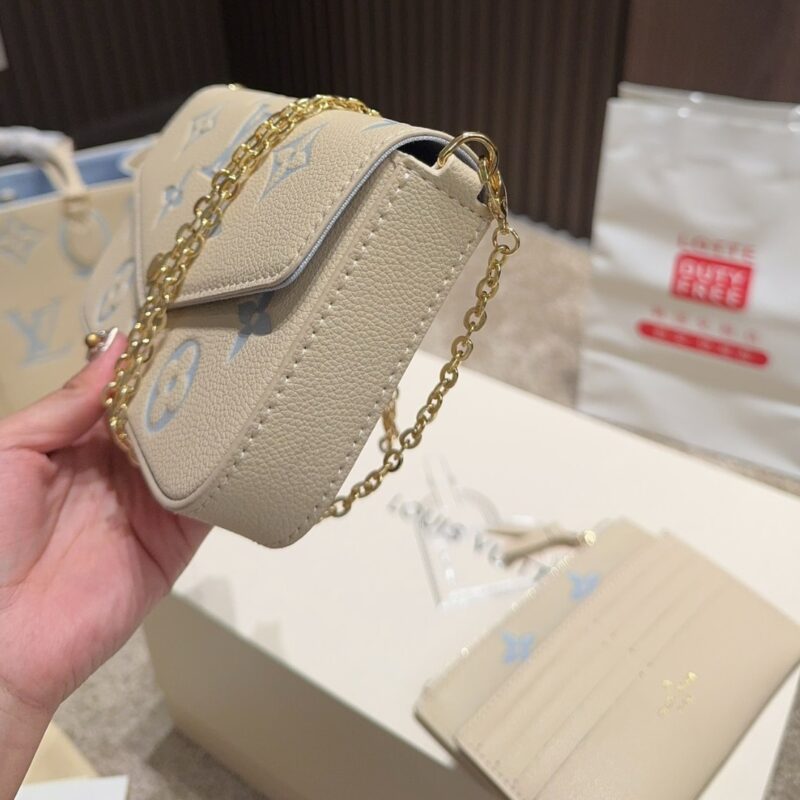 louis vuitton flicie pochette bag candy blue 21cm m83025 gwkkm.jpg