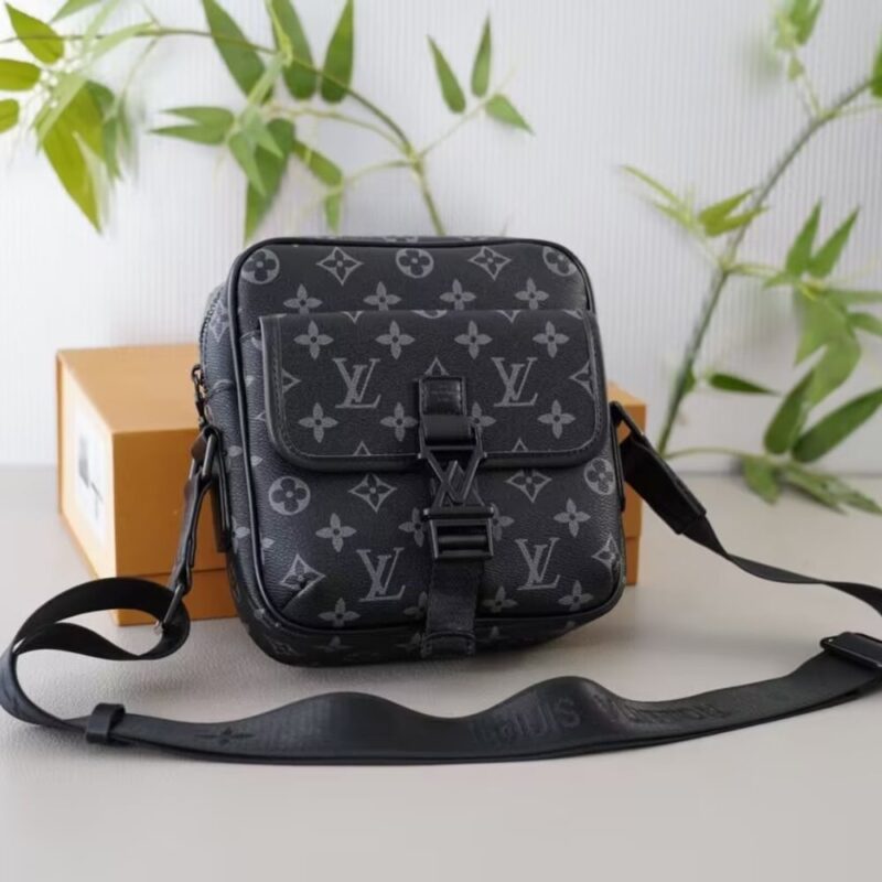 louis vuitton getaway messenger monogram eclipse bag black 20cm m12518 xz4qu.jpg