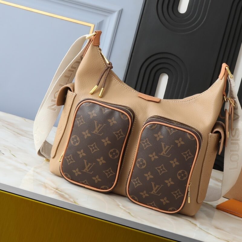 louis vuitton hobo cargo beige 31cm m12697 72xn8.jpg