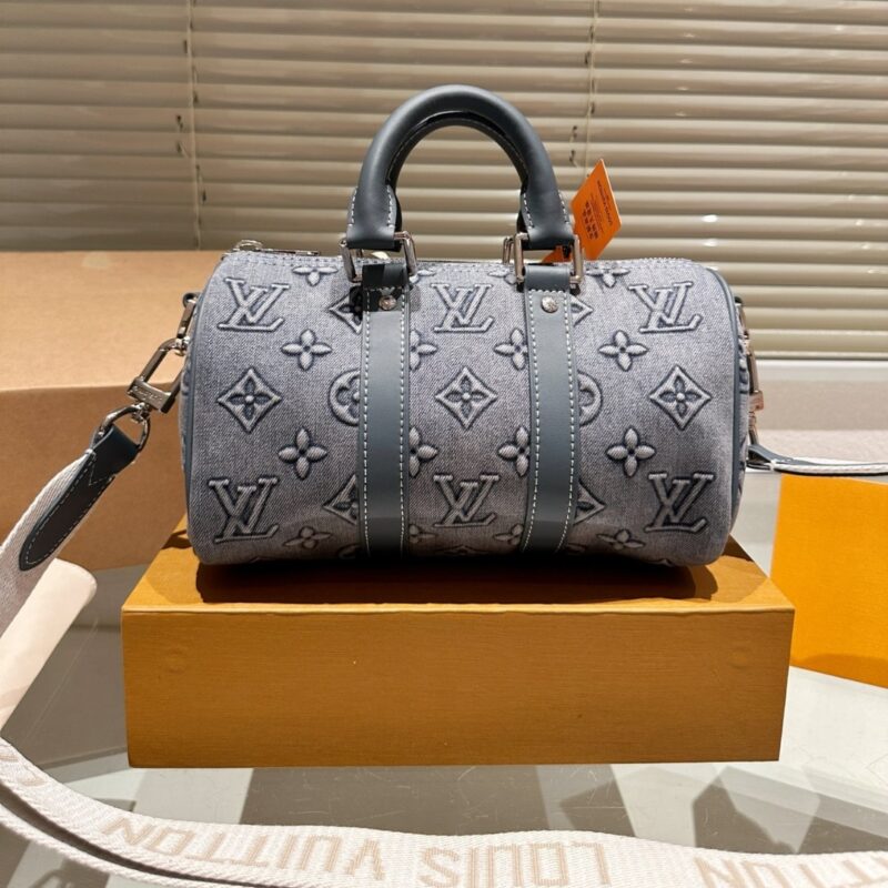 louis vuitton keepall bandoulire 25 monogram canvas washed denim 24cm m22762 d4jmn.jpg