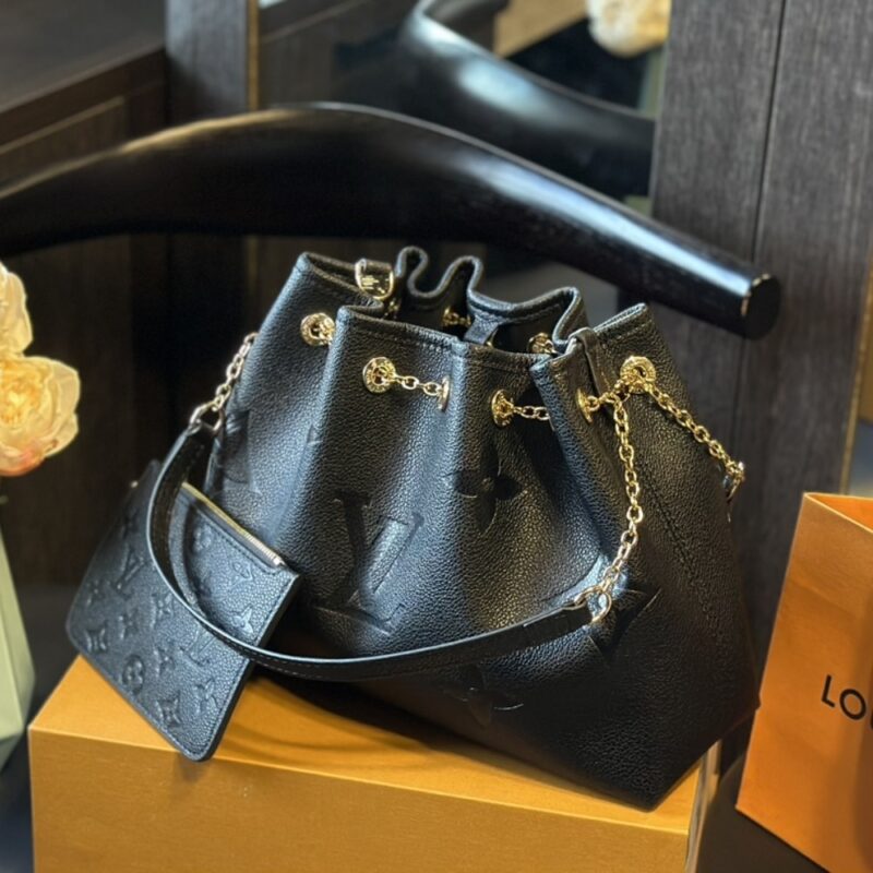 louis vuitton lv bundle bag black 28cm m47209 tqk47.jpg