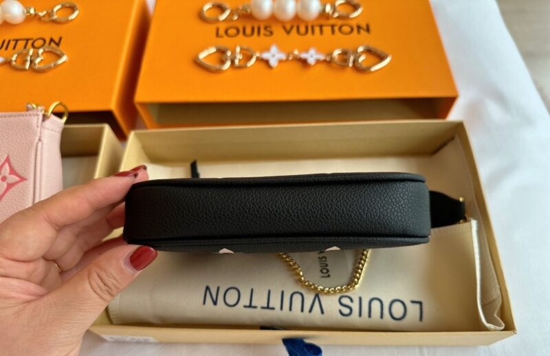 louis vuitton mini pochette accessoires black m80732 4suha.jpg