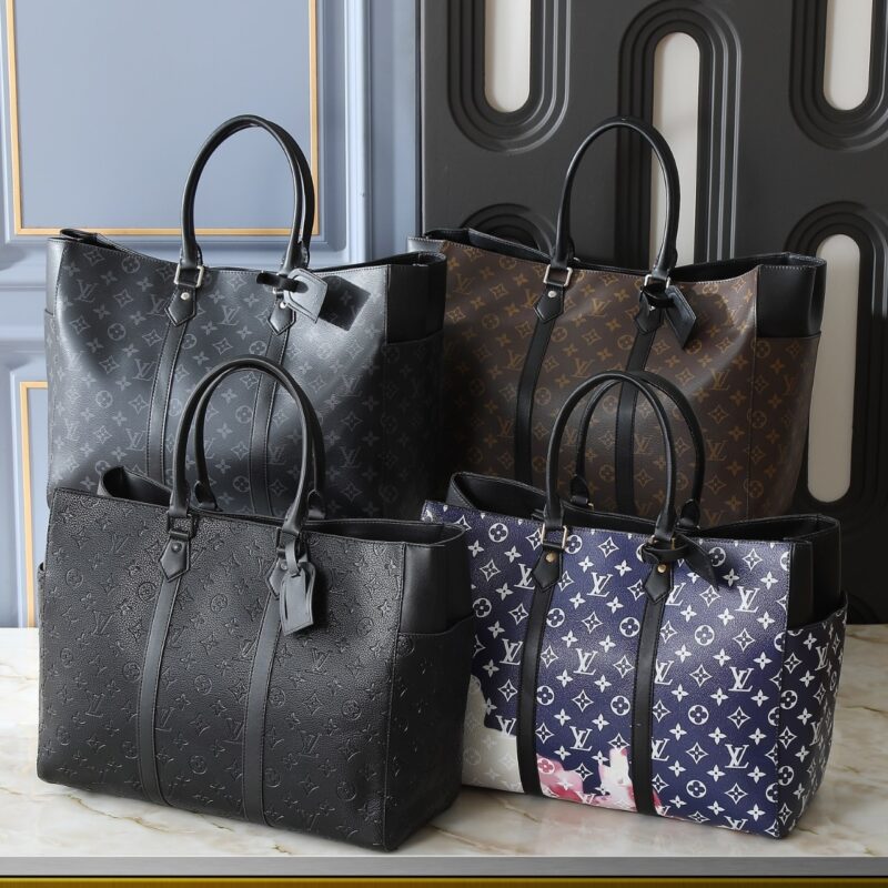 louis vuitton monogram tote sac flat dark blue 44cm 03qwy.jpg