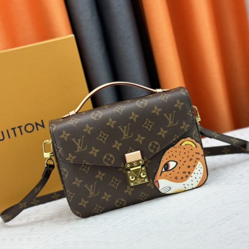 louis vuitton pochette mtis monogram coated canvas 25cm m47203 36bms.jpg