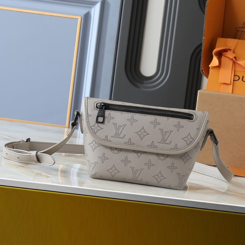 louis vuitton pulse wearable wallet sand 22cm m14794 qnpsk.jpg