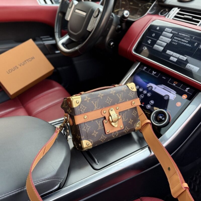 louis vuitton soul trunk monogram dust coated canvas brown 15cm m11535 wxqng.jpg