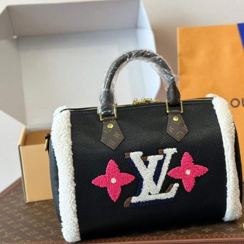 louis vuitton speedy bandouliere 30 monogram teddy black 30cm m56966 jotkx.jpg