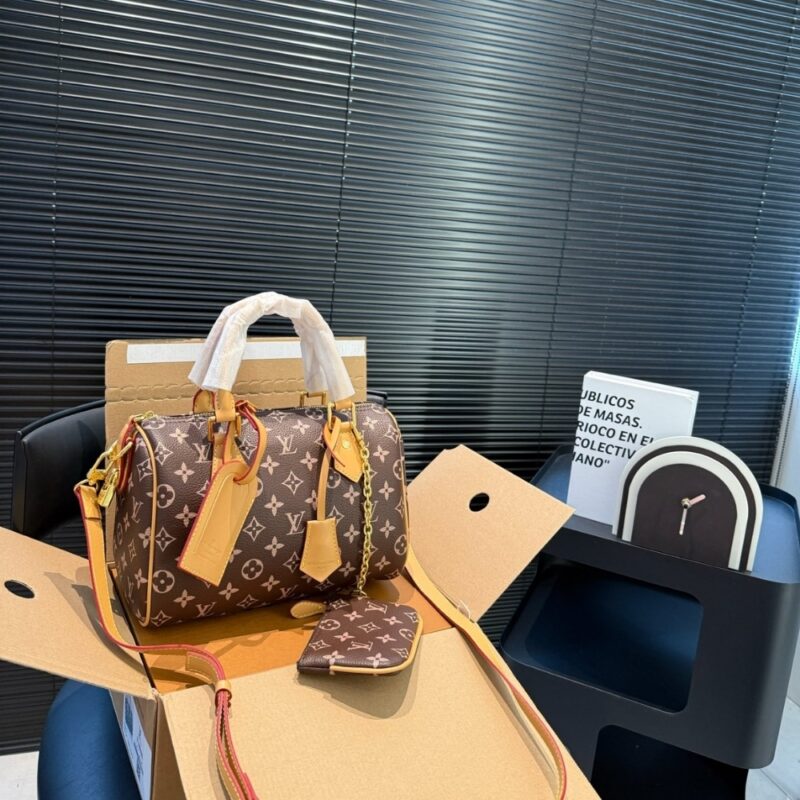 louis vuitton speedy p9 bandoulire 25 monogram brown 25cm m24443 z0bpj.jpg